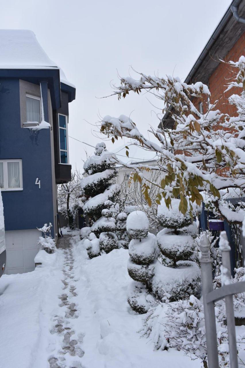 Blue House Apartment Ni Extérieur photo